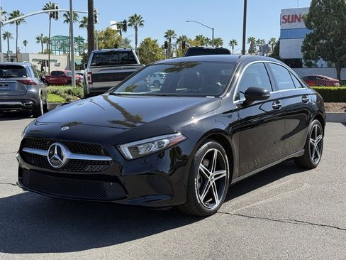 Certified 2022 Mercedes-Benz A 220 w/ Premium Package Lite image 9