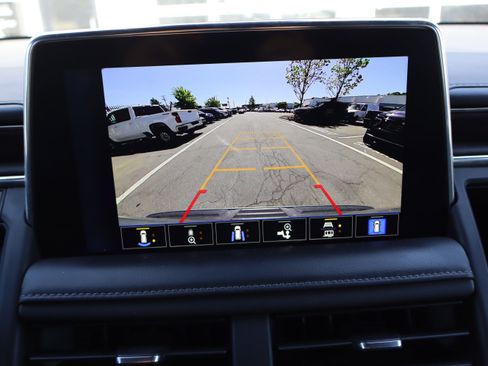 Used 2023 Chevrolet Tahoe LT w/ LT Signature Package image 28