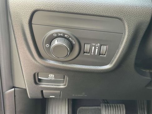 New 2025 Jeep Grand Cherokee L Laredo w/ Luxury Tech Group I image 11