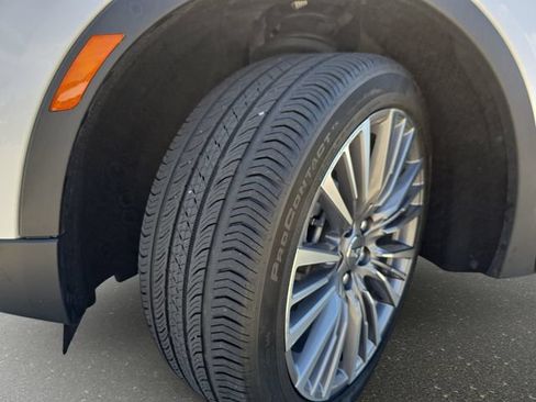 Used 2024 Cadillac XT4 Premium Luxury AWD/4WD image 35