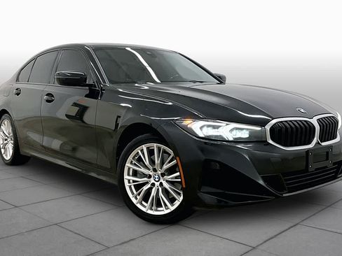 Used 2023 BMW 330i xDrive Sedan w/ Driving Assistance Package AWD/4WD image 3
