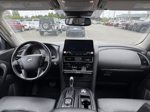 Used 2024 Nissan Armada SV AWD/4WD image 16