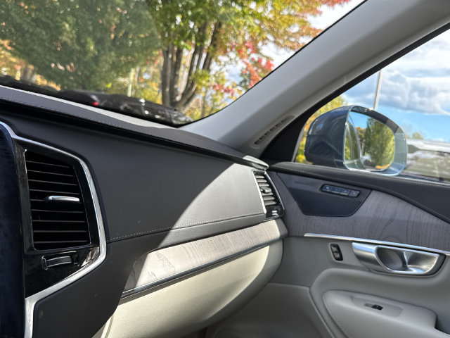 Used 2024 Volvo XC90 B6 Ultimate w/ Protection Package Premier AWD/4WD image 18