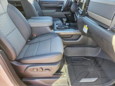 New 2026 Chevrolet Silverado 1500 ZR2 AWD/4WD image 16