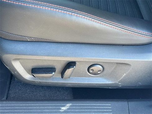 Used 2025 Nissan Rogue SV image 29