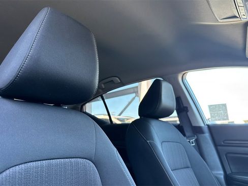 Used 2024 Nissan Altima 2.5 SV image 21