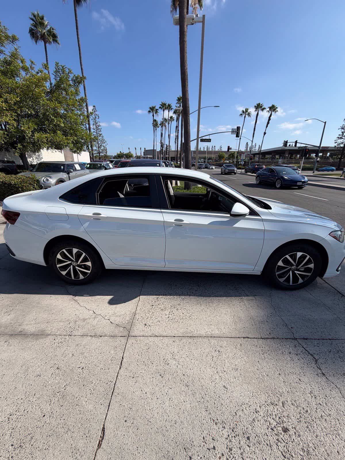 Used 2025 Volkswagen Jetta S FWD image 4