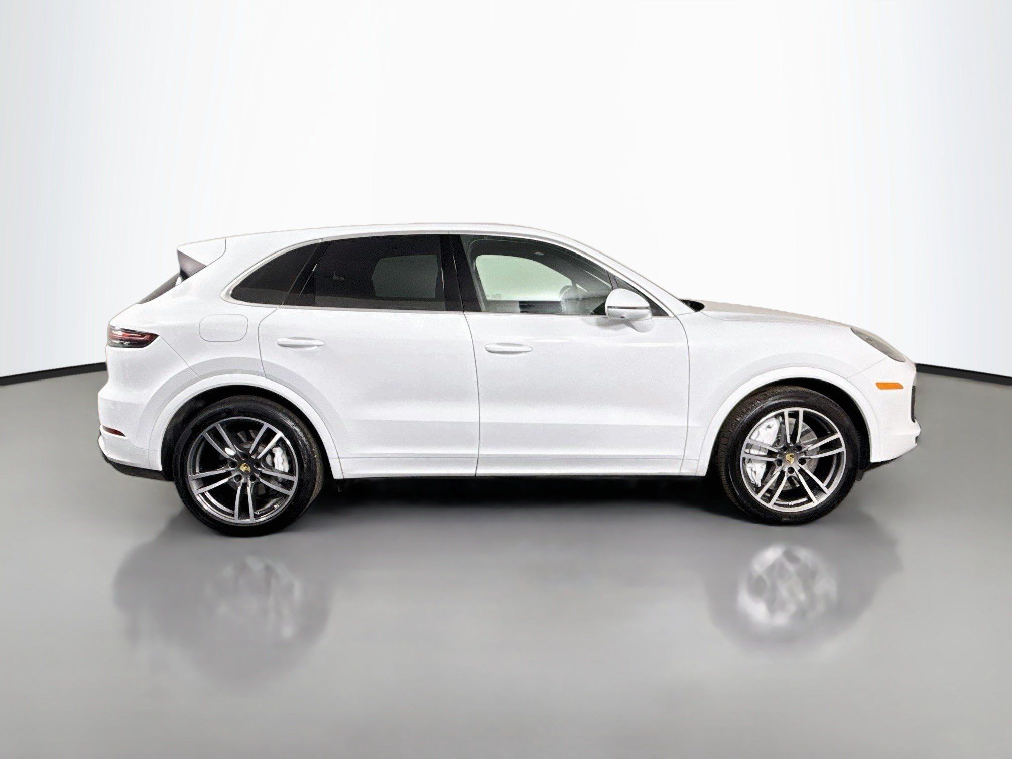 Used 2023 Porsche Cayenne Turbo w/ Assistance Package AWD/4WD image 11
