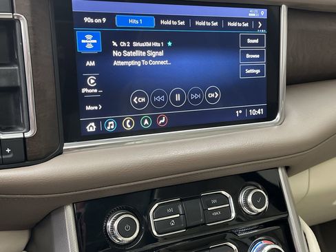 Used 2021 GMC Yukon XL Denali w/ Denali Premium Package image 21