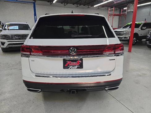 Used 2024 Volkswagen Atlas SE image 6