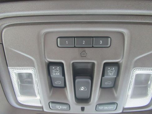 Used 2024 GMC Sierra 2500 Denali w/ Denali Reserve Package AWD/4WD image 31