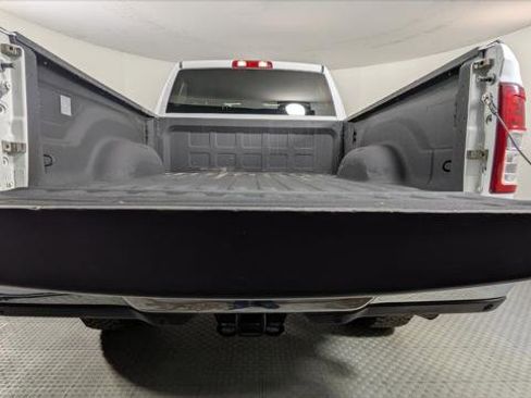 Used 2024 RAM 2500 Big Horn w/ Off Road Package AWD/4WD image 17