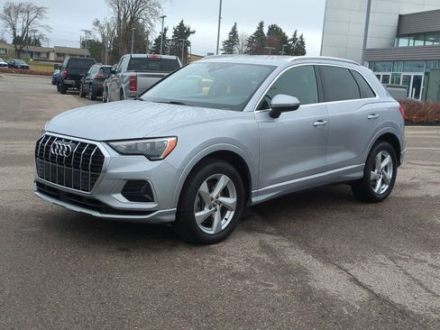 Used 2020 Audi Q3 2.0T Premium image 4
