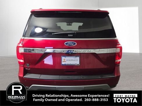 Used 2019 Ford Expedition XLT w/ Equipment Group 201A AWD/4WD image 9