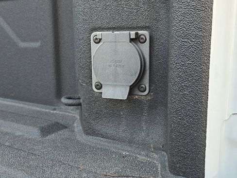 Used 2024 GMC Sierra 3500 SLE w/ SLE Value Package image 62