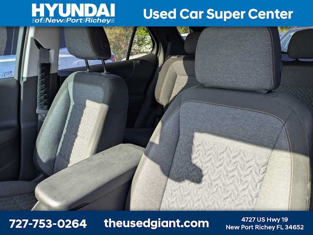 Used 2024 Chevrolet Equinox LT FWD image 3