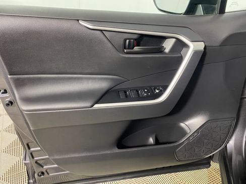Certified 2023 Toyota RAV4 LE AWD/4WD image 20