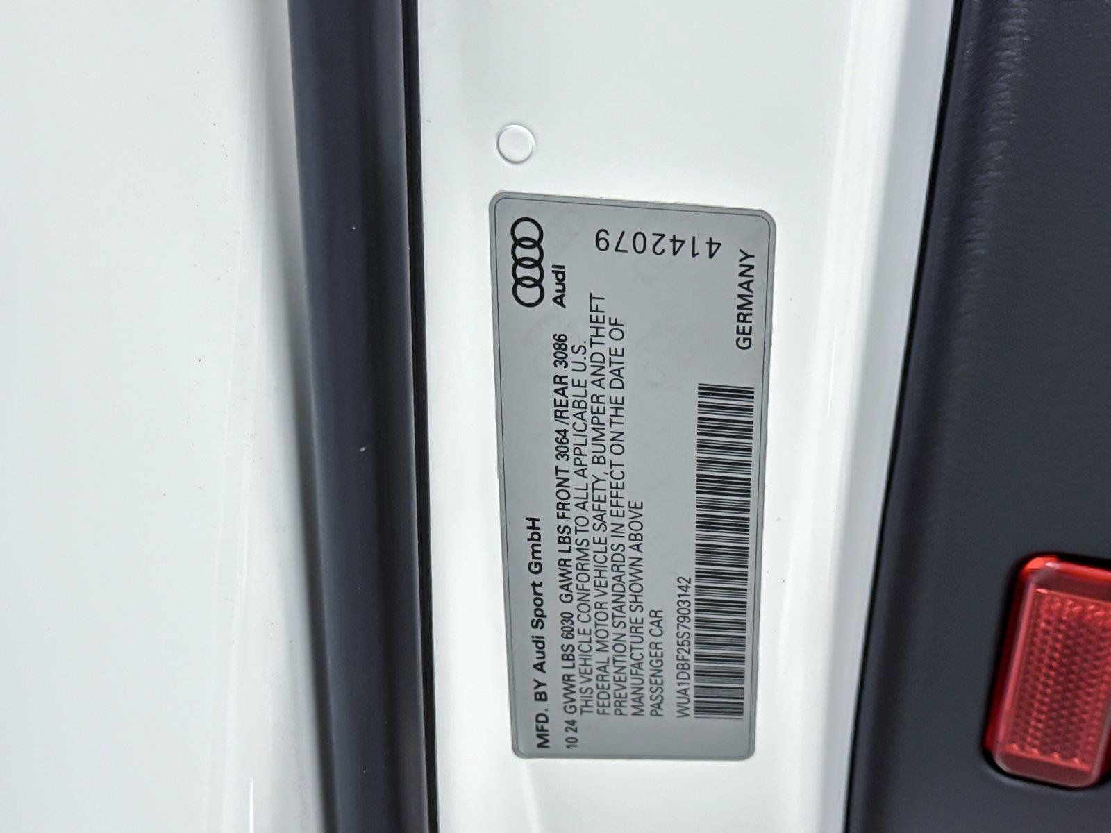 Certified 2025 Audi RS 6 performance AWD/4WD image 50