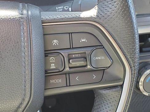 Used 2025 Toyota Tacoma TRD Off-Road AWD/4WD image 20