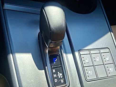 Used 2025 Lexus UX 300h AWD image 16