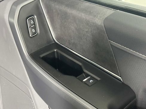 Used 2025 Ford F150 XLT w/ Equipment Group 301A Standard image 17