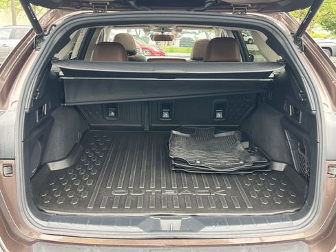 Used 2021 Subaru Outback Touring XT AWD/4WD image 25