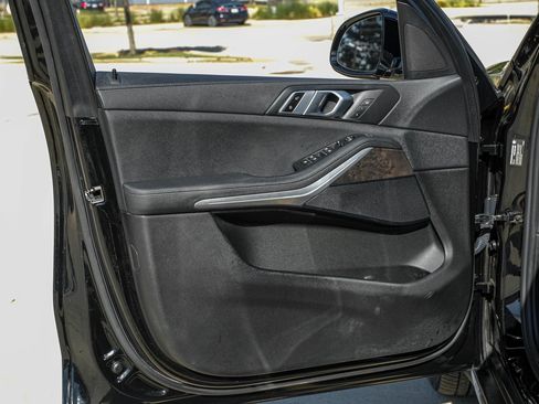 Used 2021 BMW X5 xDrive40i w/ Convenience Package image 36