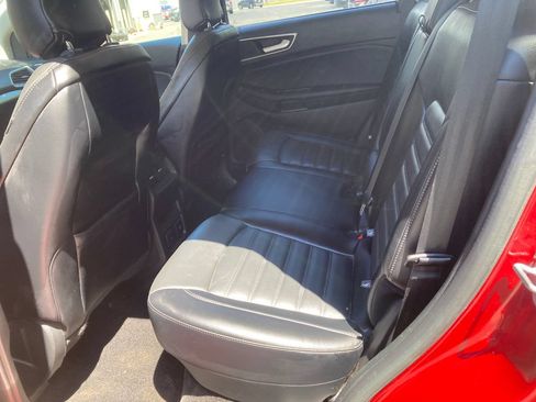 Used 2018 Ford Edge SEL w/ Equipment Group 201A AWD/4WD image 29