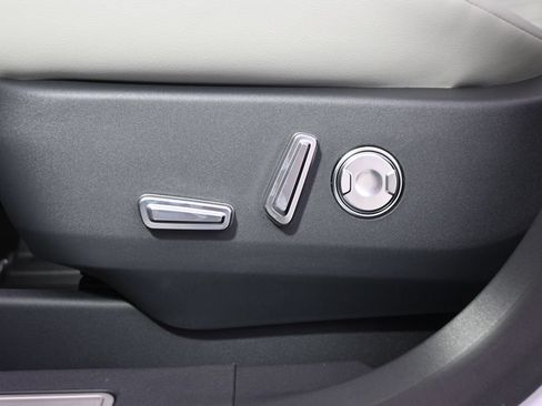 New 2026 Lincoln Nautilus Reserve AWD/4WD image 14