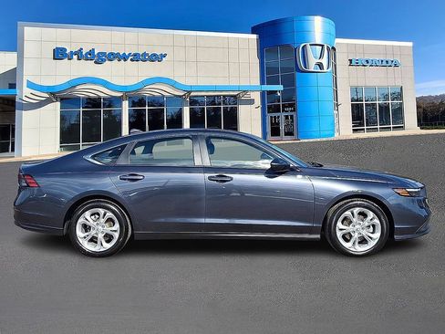 Used 2025 Honda Accord LX image 7