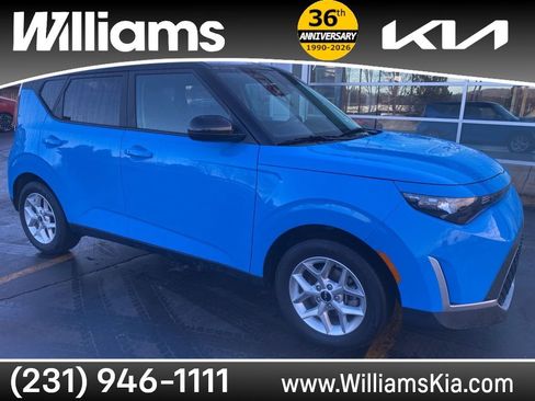 Used 2025 Kia Soul S image 3