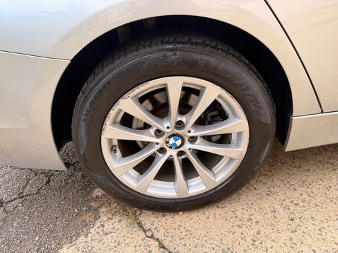 Used 2018 BMW 320i xDrive Sedan image 22