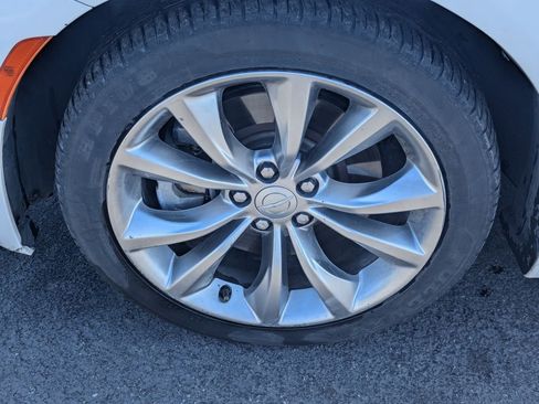 Used 2016 Chrysler 200 S w/ Comfort Group image 13