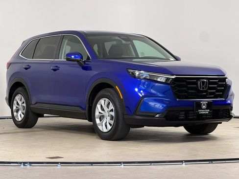 Used 2025 Honda CR-V LX image 8