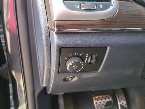 Used 2014 Jeep Grand Cherokee Overland w/ Mopar Chrome Edition Group RWD image 13