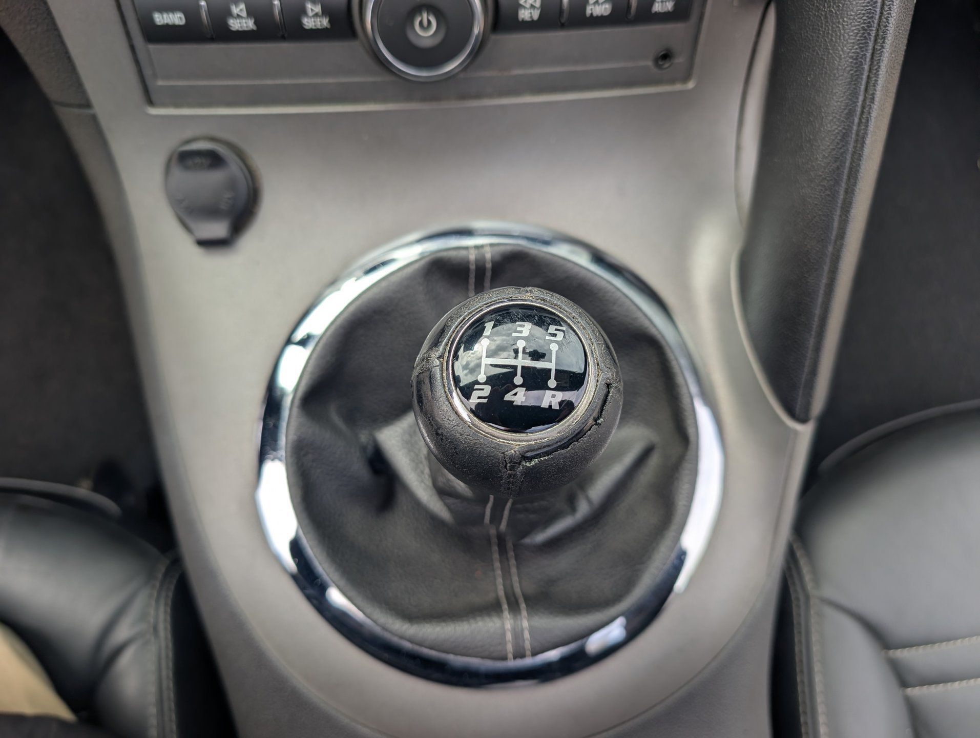 Used 2006 Pontiac Solstice Convertible w/ Premium Package RWD image 75
