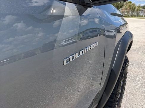 Used 2024 Chevrolet Colorado ZR2 w/ ZR2 Convenience Package III AWD/4WD image 13