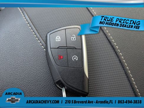 Used 2025 Chevrolet Traverse Z71 AWD/4WD image 31