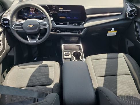 New 2027 Chevrolet Equinox LT FWD image 13