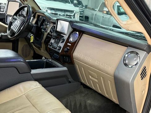 Used 2013 Ford F250 Lariat w/ Lariat Ultimate Pkg image 17
