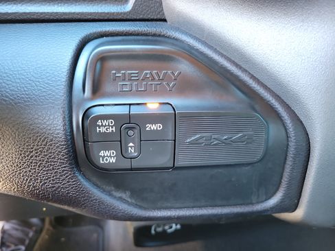 Used 2024 RAM 2500 Big Horn image 37