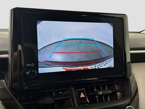 Certified 2025 Toyota Corolla LE FWD image 15
