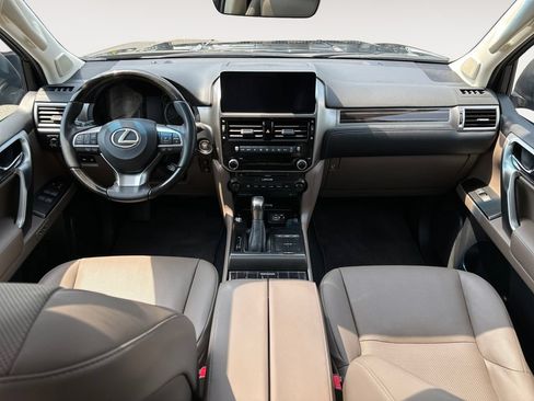 Used 2023 Lexus GX 460 Premium w/ Premium Package AWD/4WD image 10