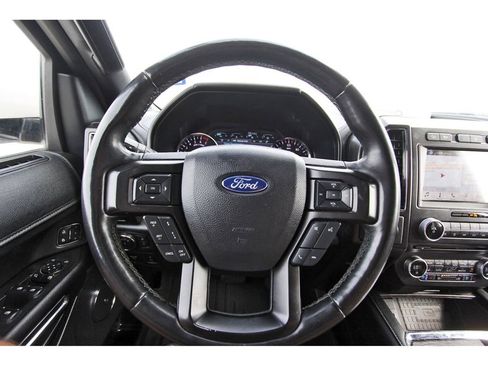Used 2018 Ford Expedition Limited w/ Equipment Group 301A image 9