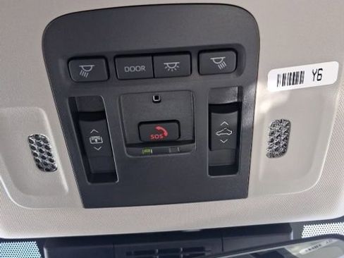 New 2026 Toyota Camry XLE AWD/4WD image 24