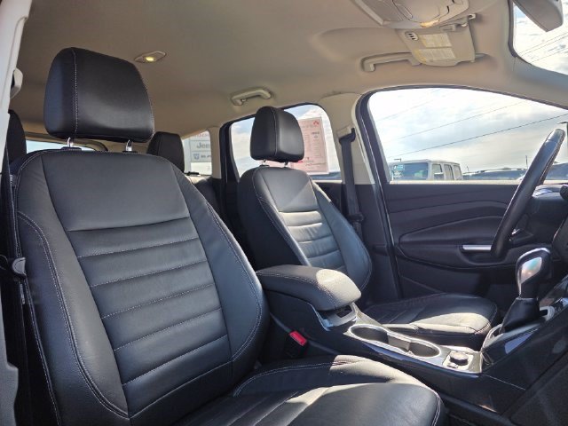 Used 2016 Ford Escape Titanium w/ Equipment Group 301A FWD image 18