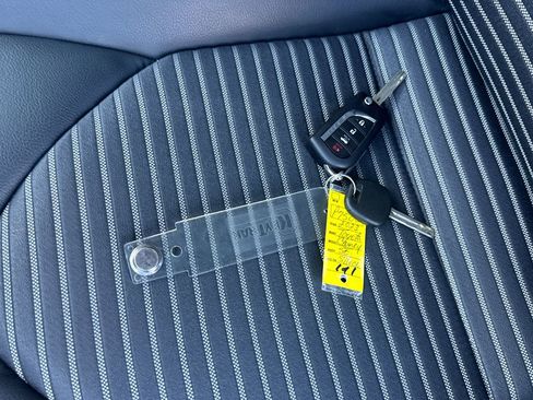 Used 2023 Toyota Camry SE image 35