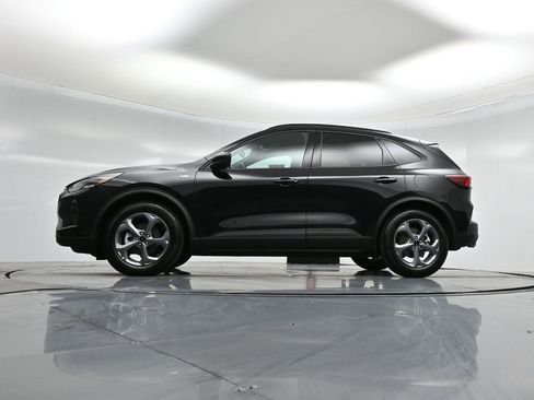 Certified 2025 Ford Escape ST-Line image 8