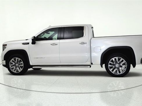 Used 2025 GMC Sierra 1500 Denali w/ Denali Reserve Package AWD/4WD image 4