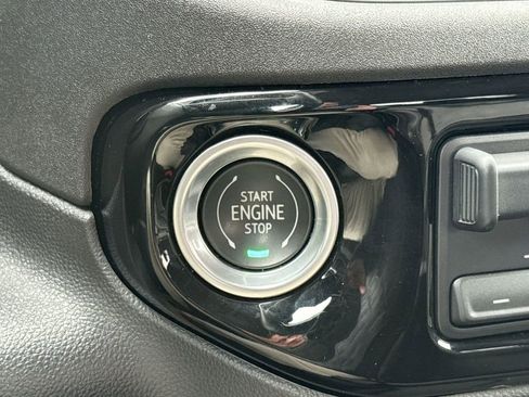 Certified 2022 GMC Sierra 1500 Elevation w/ LPO, Elevation Black Package image 17